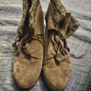 Lucky Brand Grey Suede with Fur Lining at Top of Boot